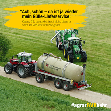 Zwei Traktoren auf einer Landstraße; einer zieht einen großen Tank. Deutscher Text und #agrarFAIRkehr überlagern das Bild.