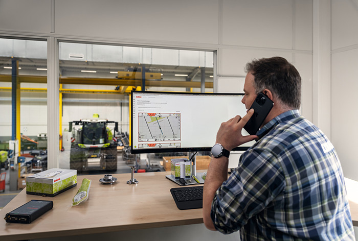 Ab Herbst 2026 bietet CLAAS connect mit Remote Display View ein Werkzeug zur Fernunterstützung per Live-Einsicht auf die Maschinendisplays. Nach Freigabe durch den Fahrer können Betriebsleiter oder Servicepartner so direkt aus der Ferne bei Arbeitsprozessen unterstützen.
