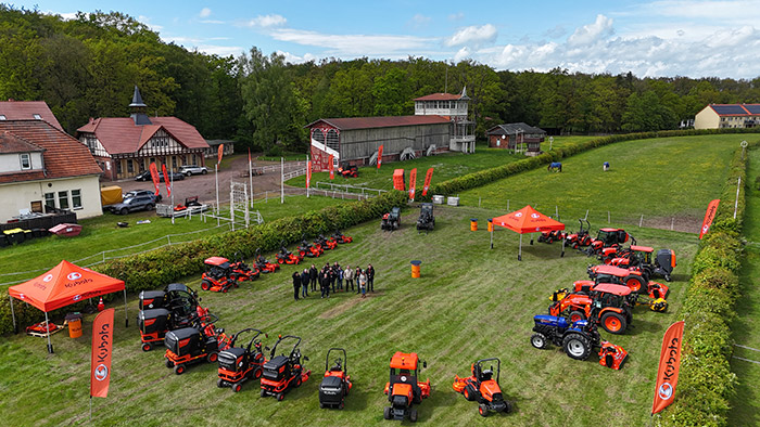 Die Galopprennbahn auf dem Boxberg in Gotha nutzte Kubota (Deutschland) zur Vorstellung seiner Innovationen im Vorfeld der Nürnberger GaLaBau 2026.